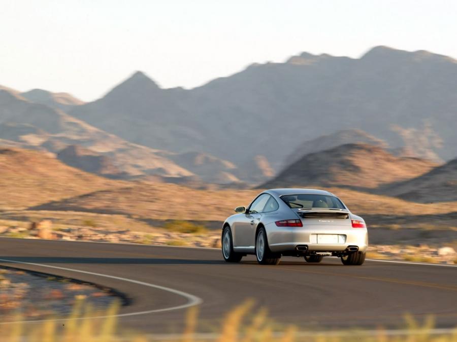  Porsche 911 Carrera S 2005 года  (фото 106 из 136)